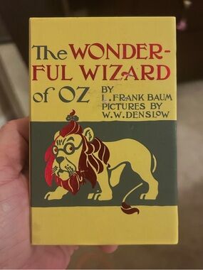 Storybook Cosmetics The Wizard of Oz Eyeshadow & Liquid Lipstick Sete